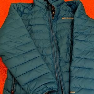 Full zip insulated coat.